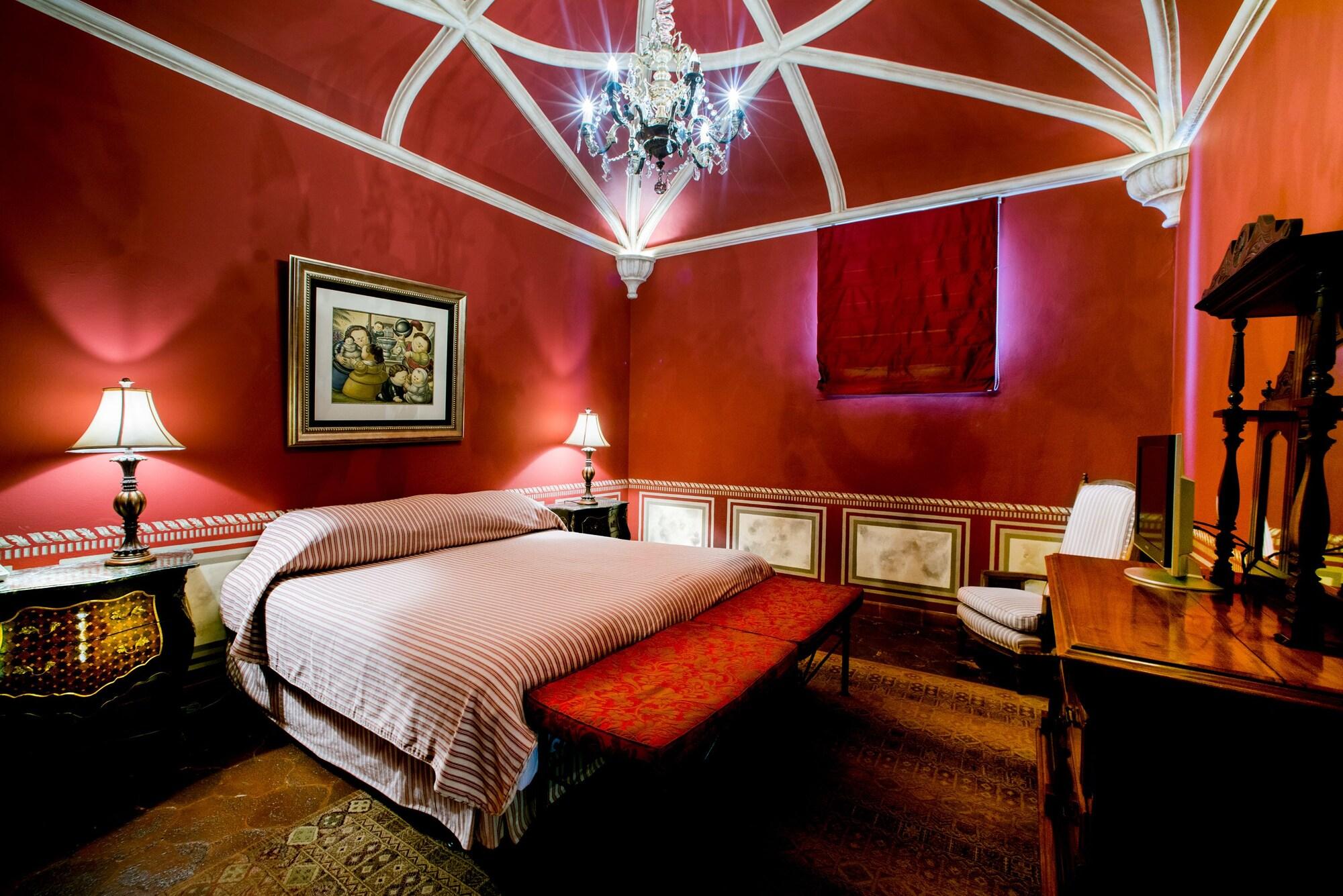 Hotel Palacio De Dona Leonor Antigua Esterno foto