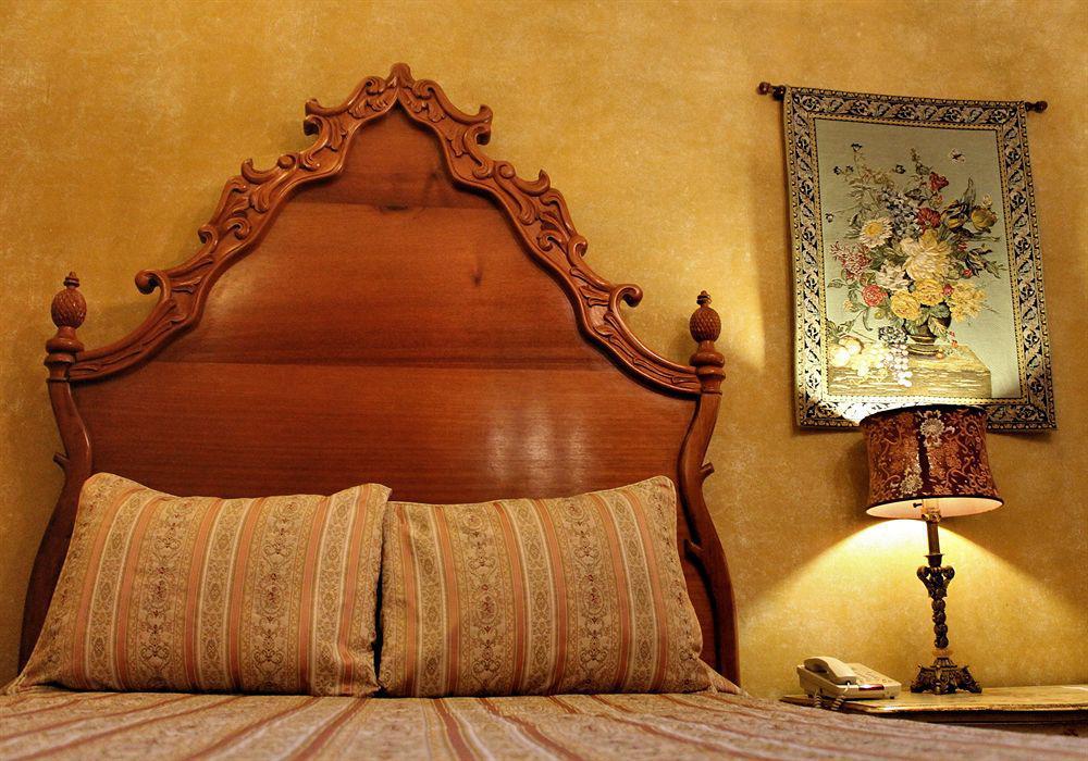Hotel Palacio De Dona Leonor Antigua Esterno foto